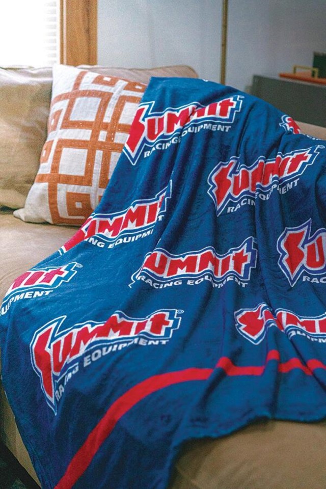 Summit Racing Flannel Throw Blankets